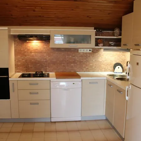 Apartament Kornelia *